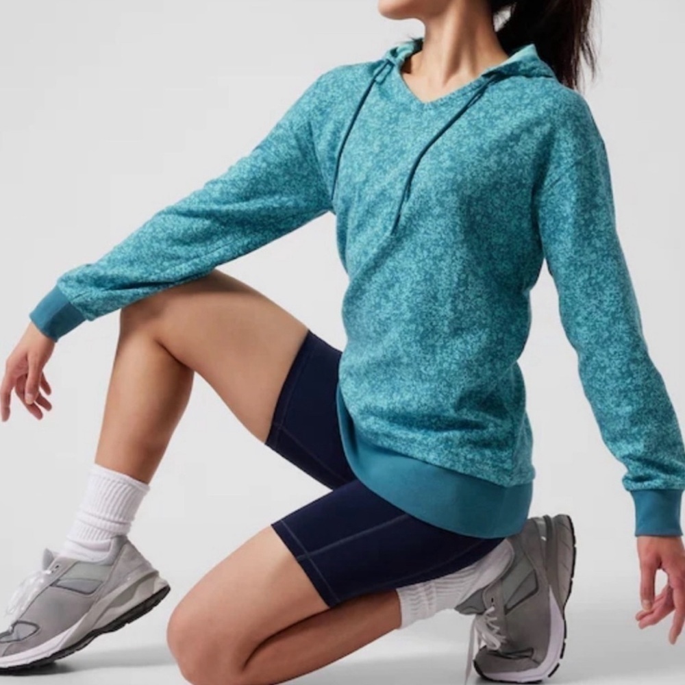 Athleta Sundown Alliance Hoodie Printed Sweatshirt Summer 22'  Athleisure Lounge
